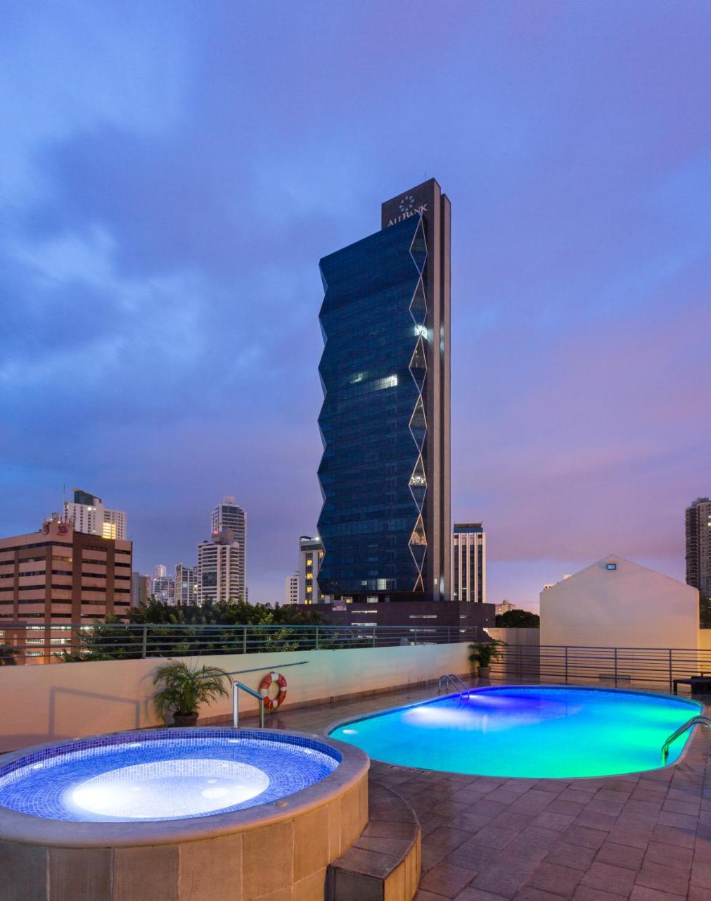 Doubletree By Hilton Panama City Hotel Exterior photo